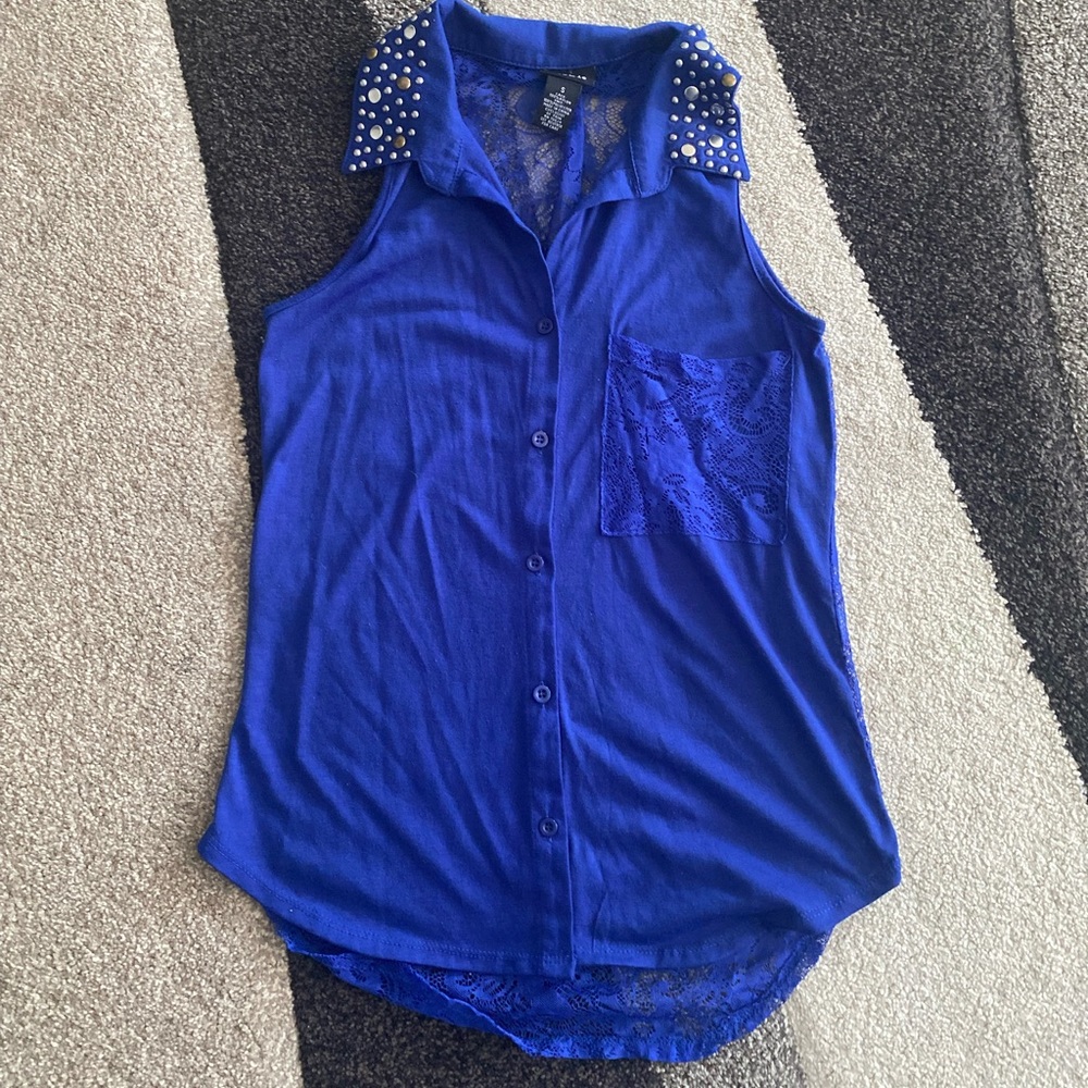 Rue 21 blue royal sleeveless button down shirt